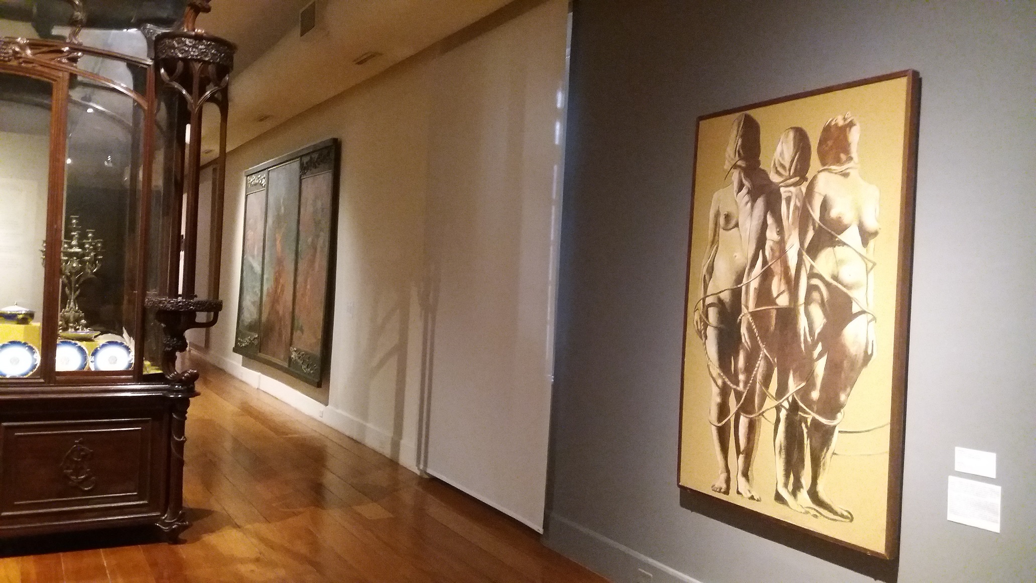 A tela "Tortura" de Cláudio Valério pode ser vista na exposição permanente do MHN