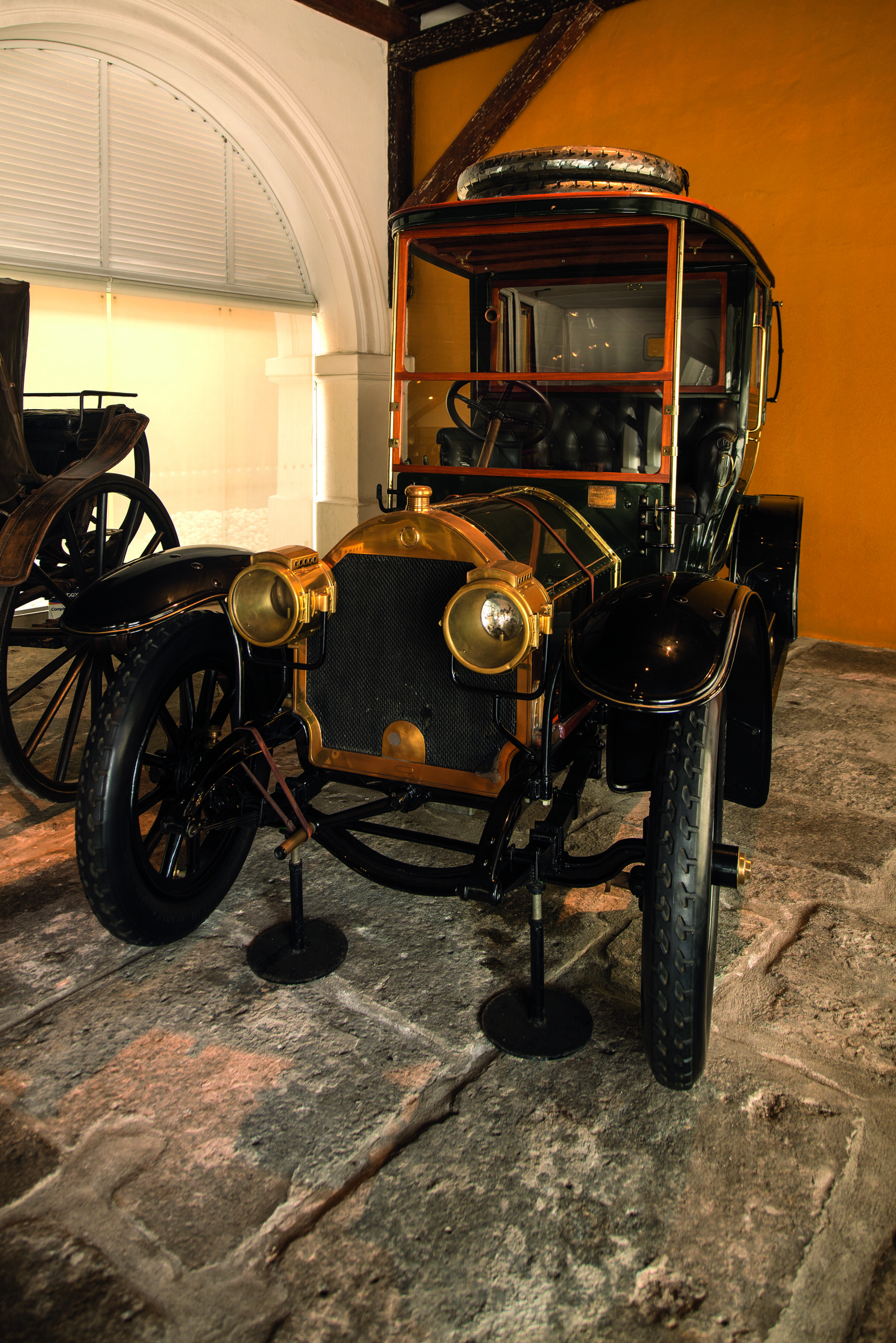 Saiba mais sobre o automóvel Protos